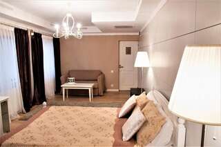 Отель Old City Bucharest NF Hotels Бухарест Представительский двухместный номер с 1 кроватью-3