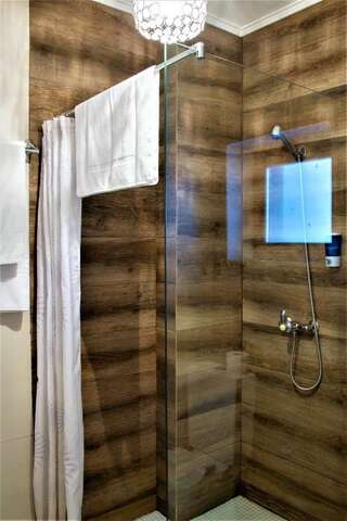 Отель Old City Bucharest NF Hotels Бухарест Представительский двухместный номер с 1 кроватью-6