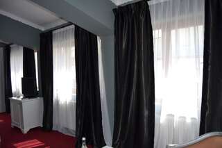 Отель Old City Bucharest NF Hotels Бухарест Полулюкс-6