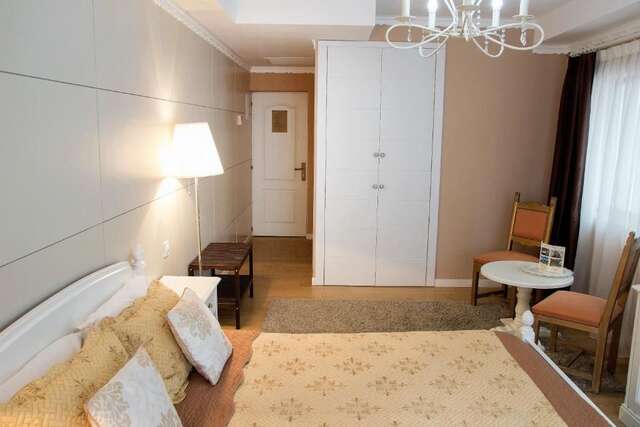 Отель Old City Bucharest NF Hotels Бухарест-64